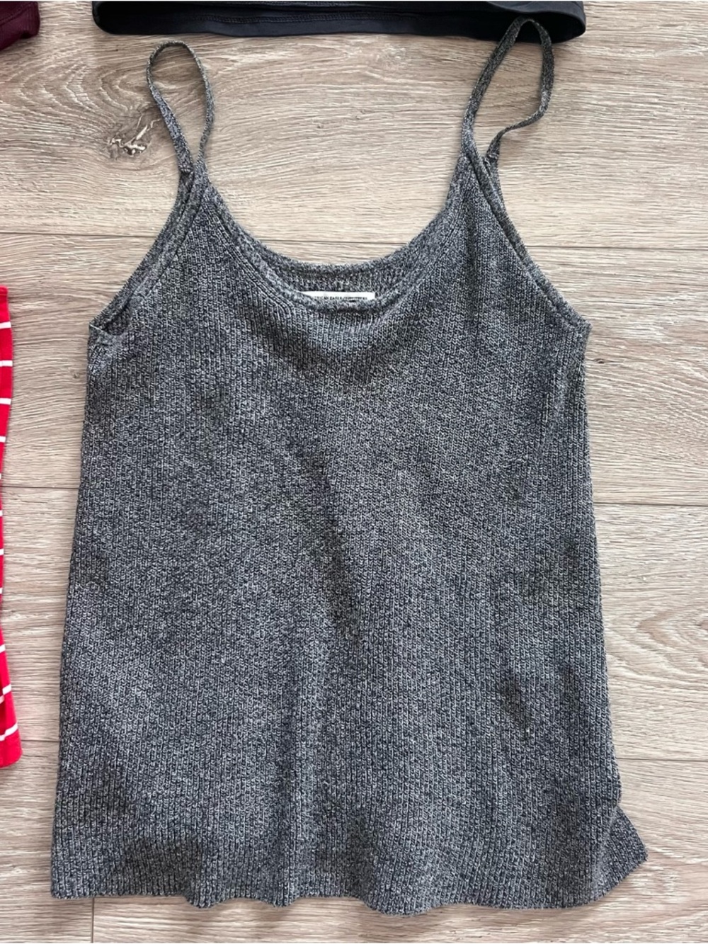 Cropped Tank Top Bundle Size Small - Picture 6 of 7